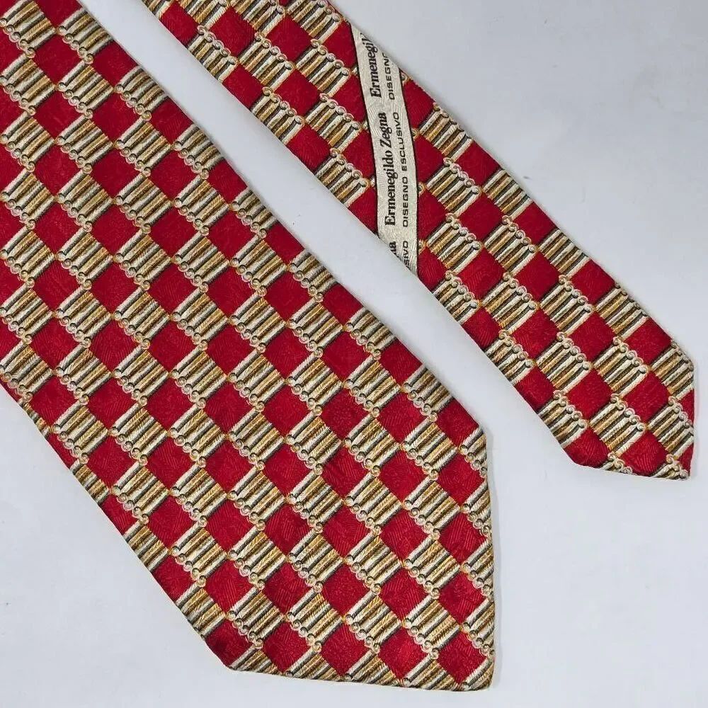 ERMENEGILDO ZEGNA EXCLUSIVE DESIGN SILK TIE RED GOLD GEOMETRIC SATIN 4" X 58"